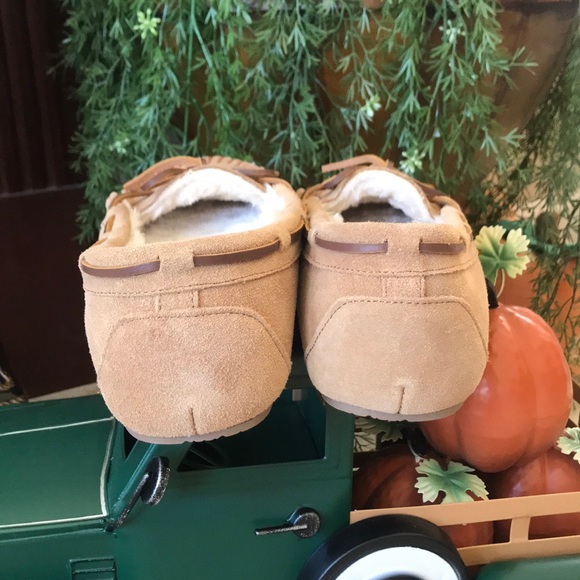 Brand New Minnetonka Genuine Suede Slip-On Moccasin Slipper Shoes - Picture 4 of 14